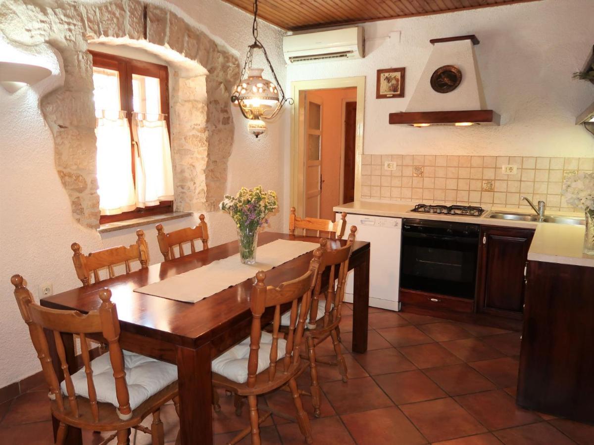 Holiday Home Nino - LBN305 Kršan Exterior foto